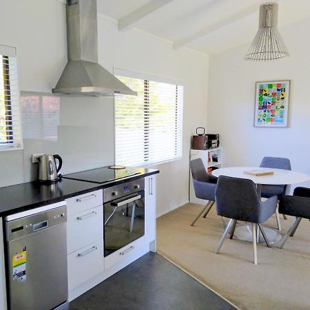Bram'S Bach Villa Taupo Eksteriør billede