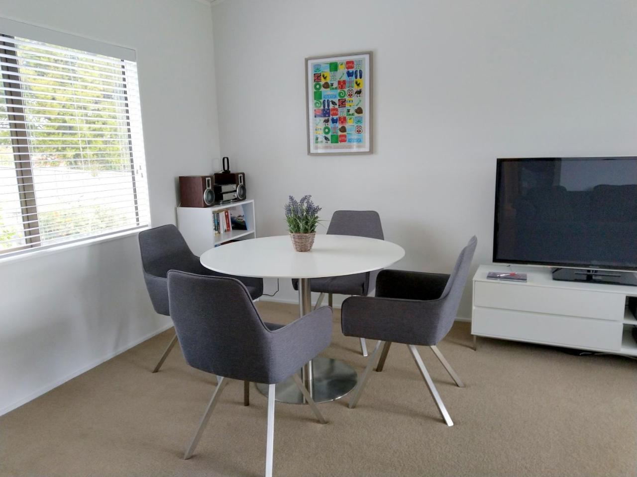 Bram'S Bach Villa Taupo Eksteriør billede