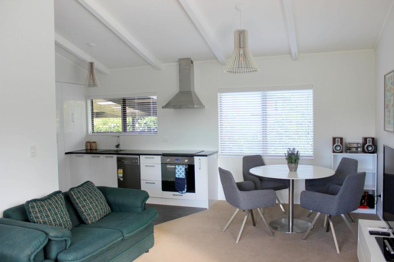 Bram'S Bach Villa Taupo Eksteriør billede