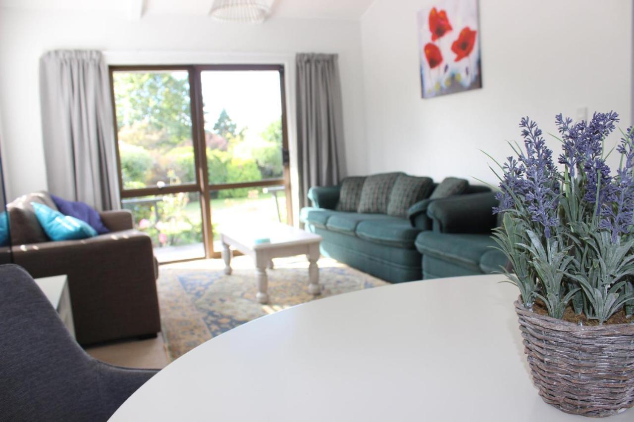 Bram'S Bach Villa Taupo Eksteriør billede