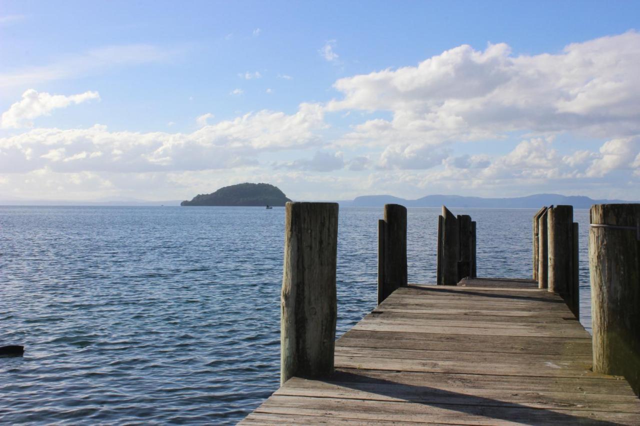 Bram'S Bach Villa Taupo Eksteriør billede