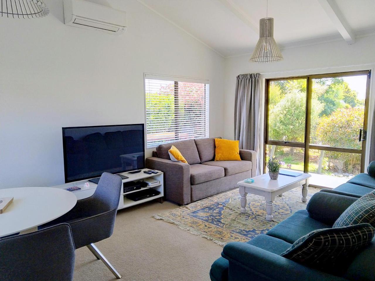 Bram'S Bach Villa Taupo Eksteriør billede